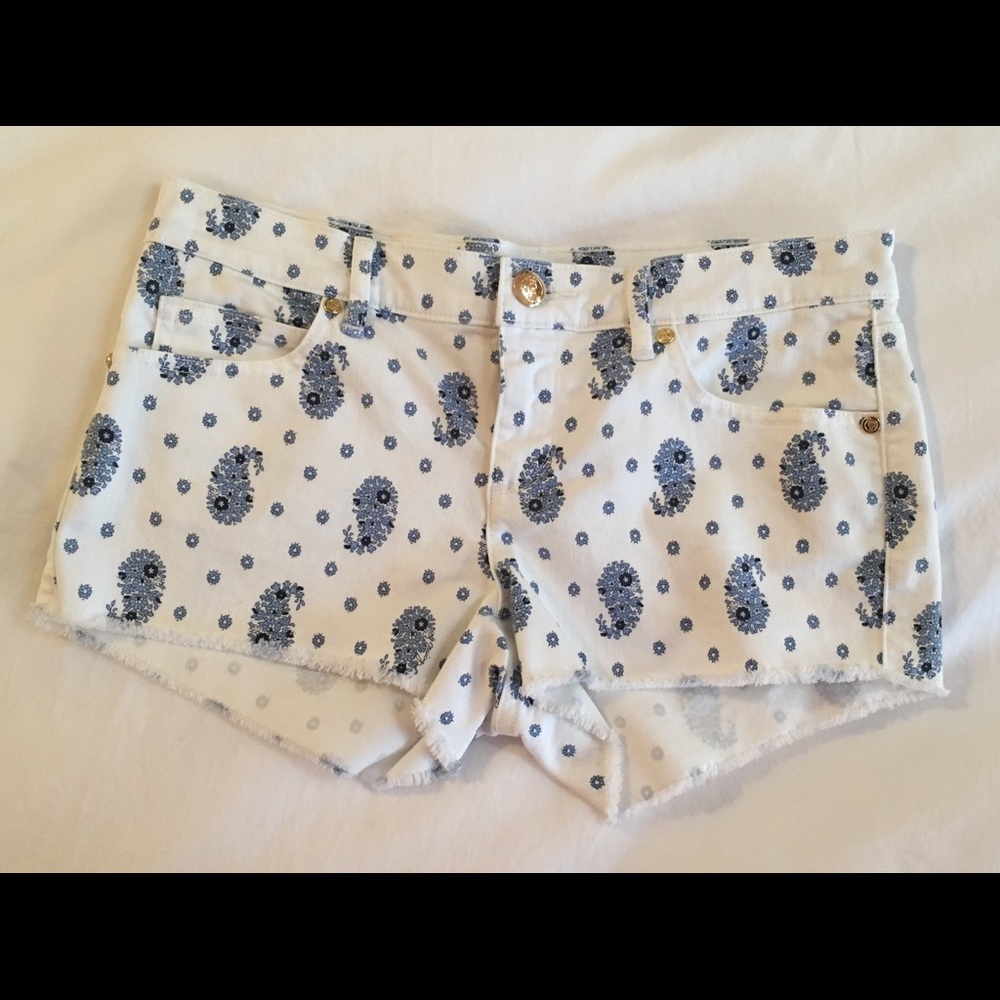 Juicy Couture White Paisley Shorts